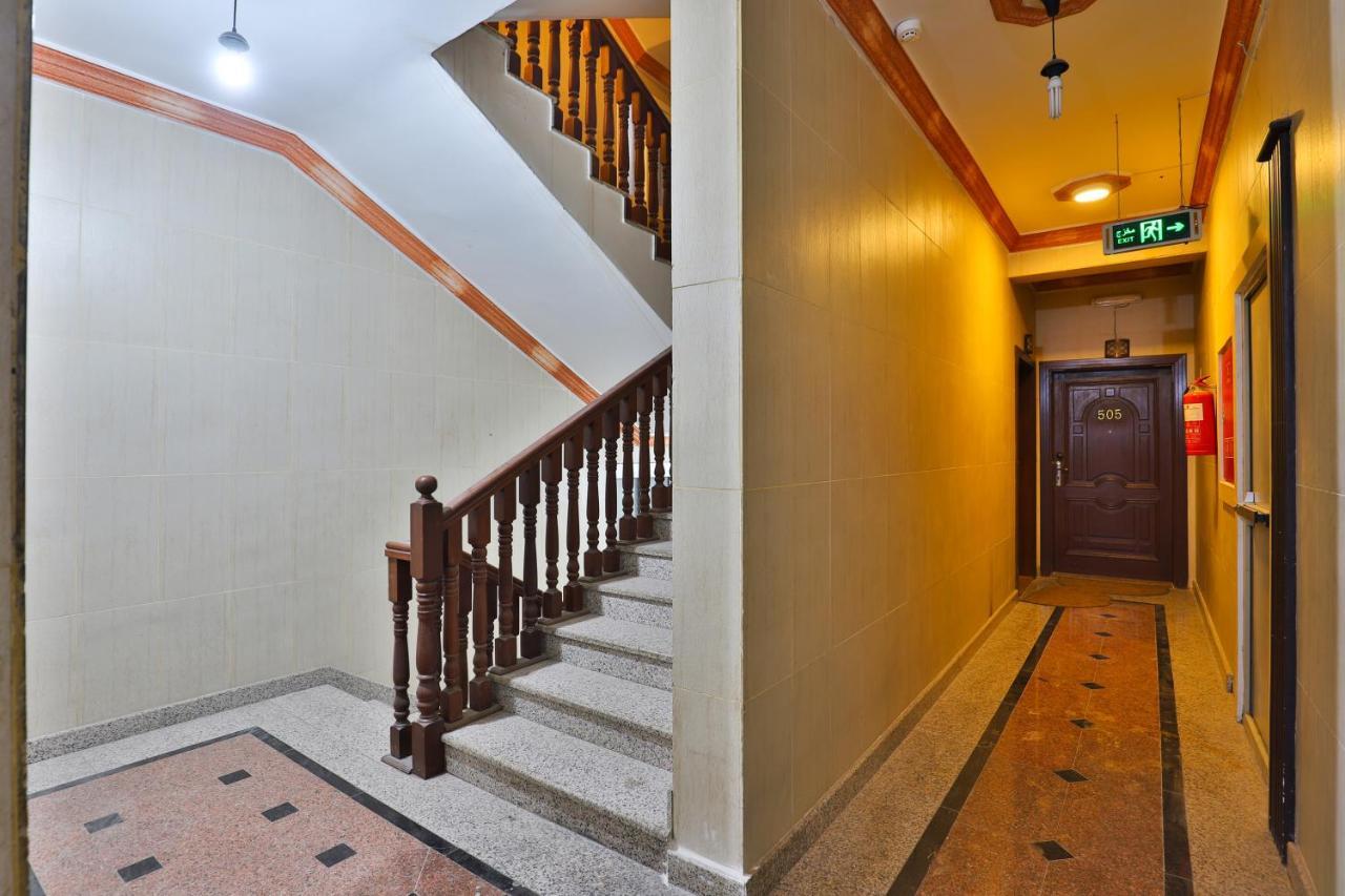 Oyo 277 Al Tamayoz Al Raqi Furnished Units 3 ジェッダ エクステリア 写真